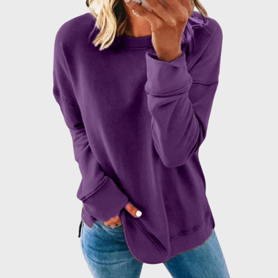 Elizabeth | Lightweight style with a solid color sweater