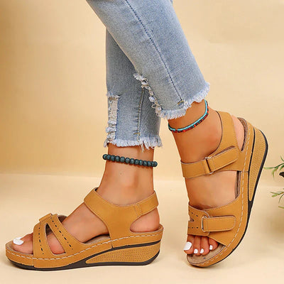Calyna | Orthopedic Sandals