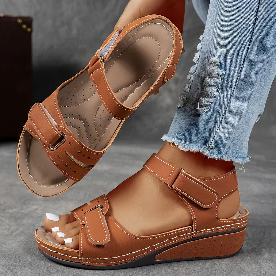 Cynthia | Sleek Orthopedic Sandals